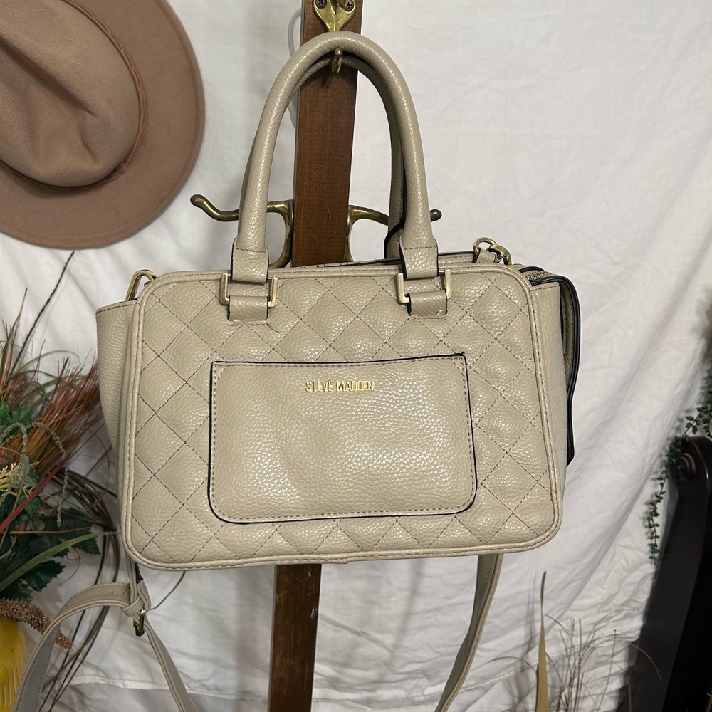Steve Madden Beige Crossbody Purse